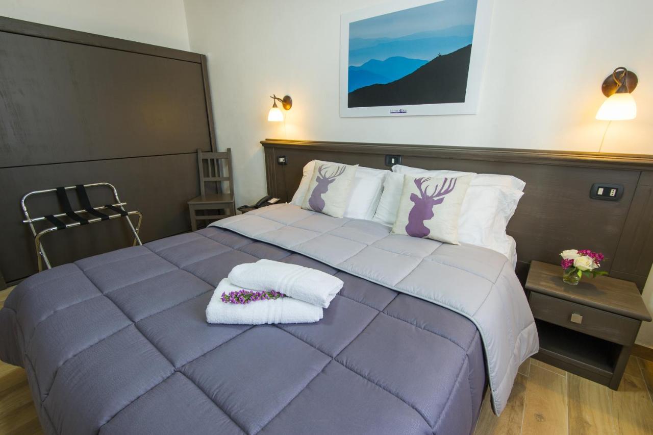 Hotel Iris Pescasseroli Bagian luar foto